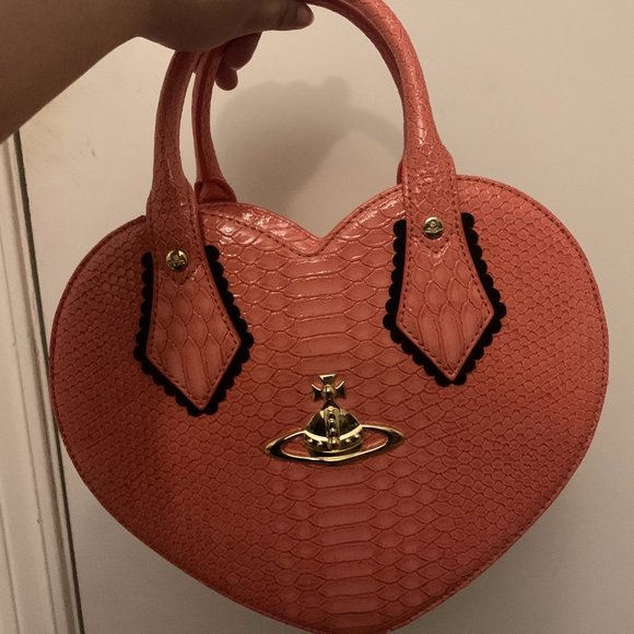 VIVIENNE WESTWOOD ANGLOMANIA BLACK HEART BAG